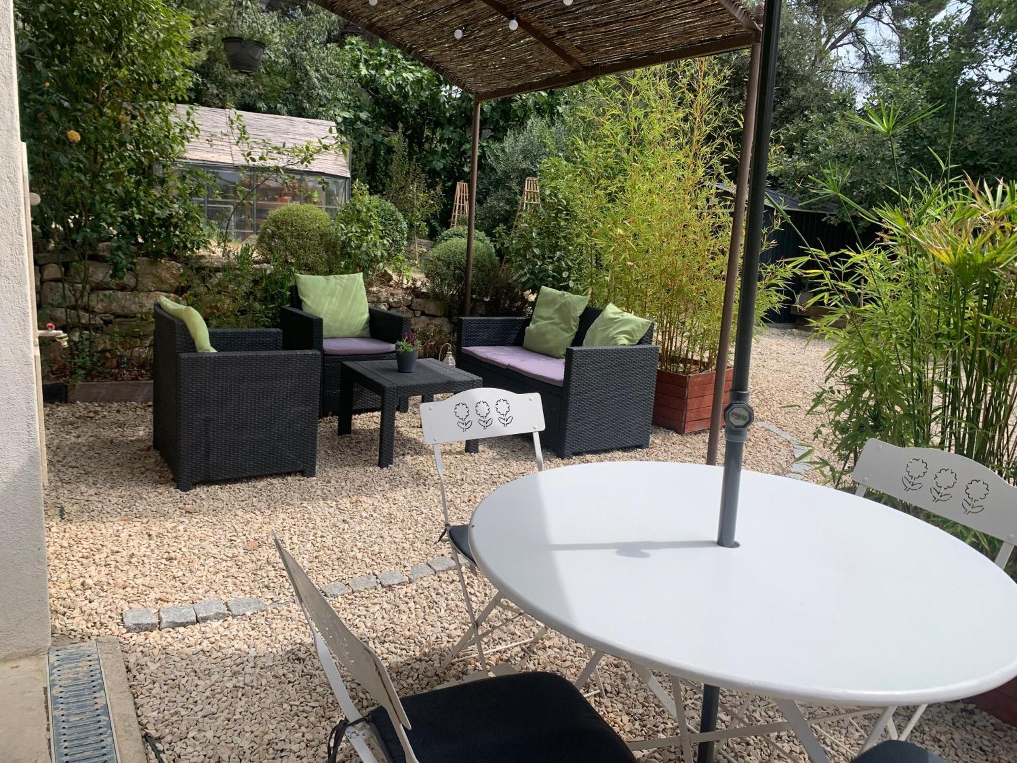 Maison D'Hotes Les Jardinettes En Luberon Villelaure Exterior photo
